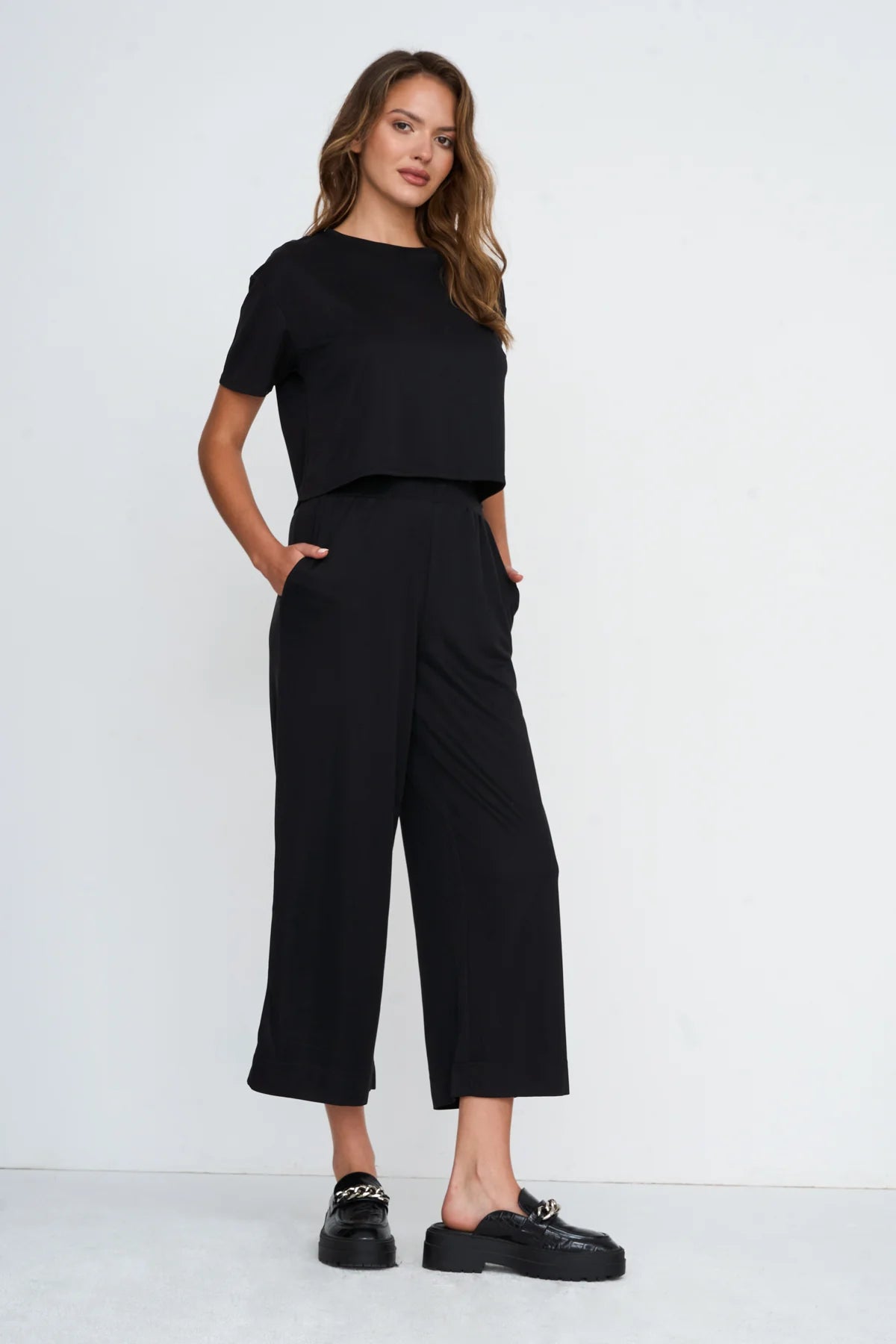 24 Colours Modal Top - Black - Kubanna