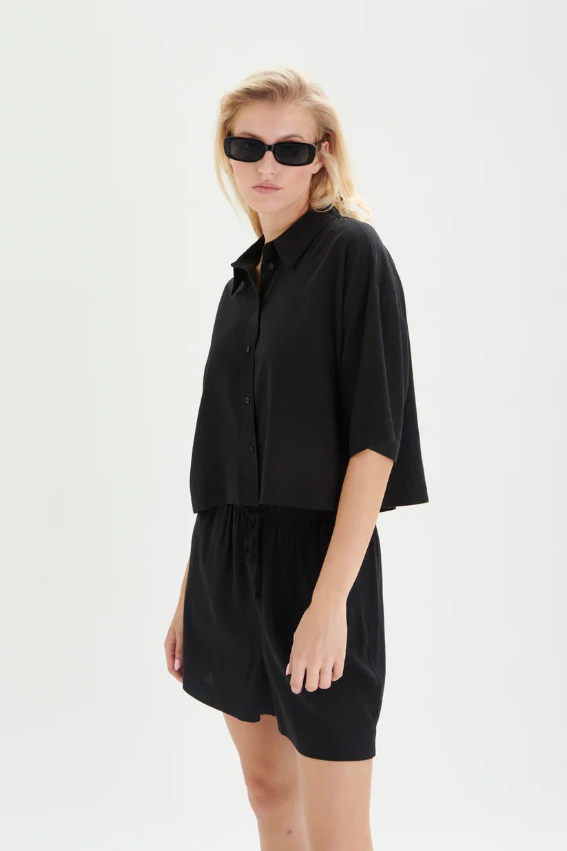 24 colours Blouse in black