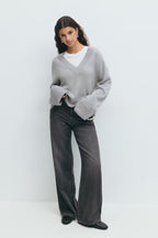 Gina Tricot V-neck Knitted Sweater - Grey - Kubanna