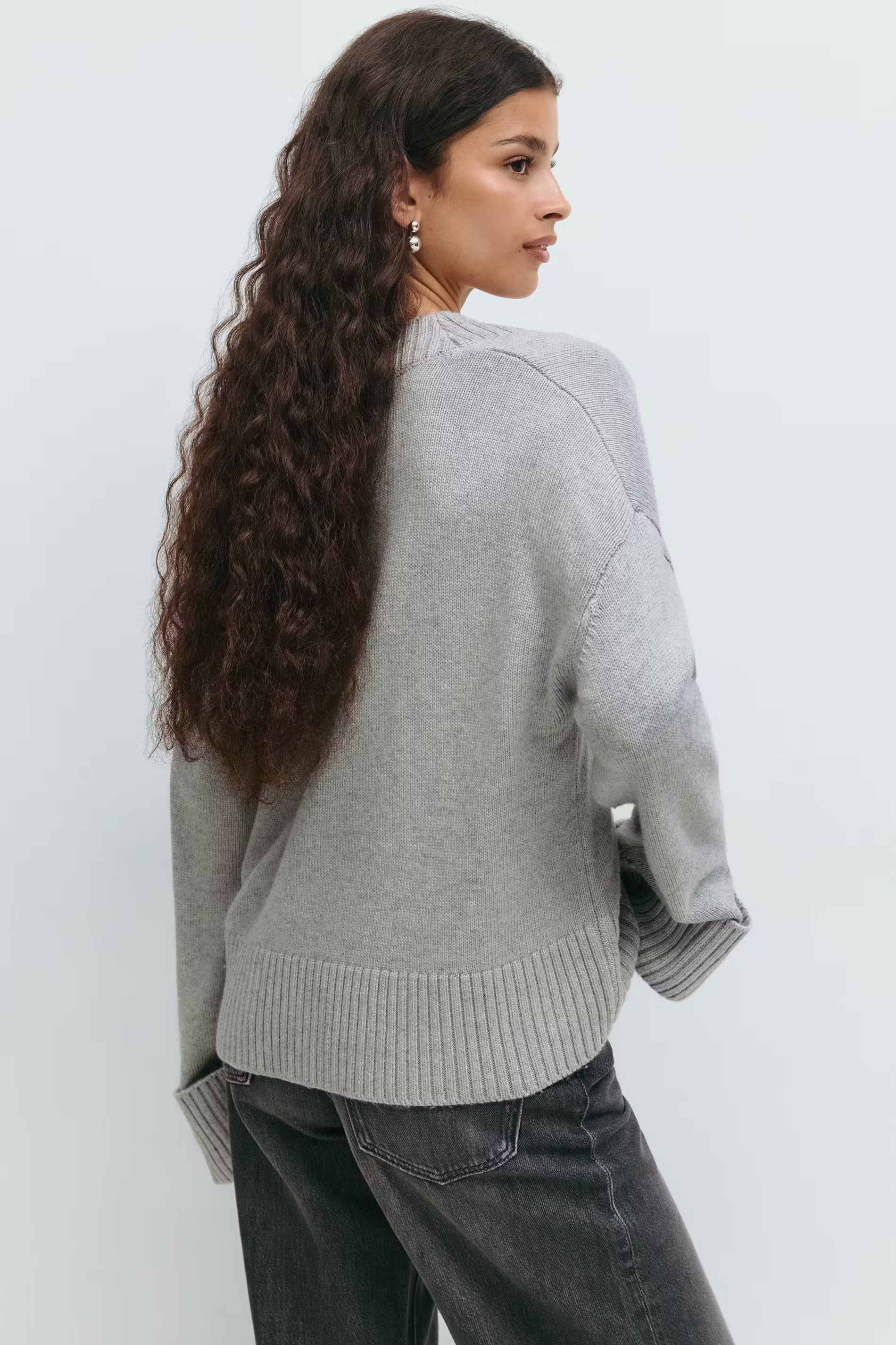 Gina Tricot V-neck Knitted Sweater - Grey