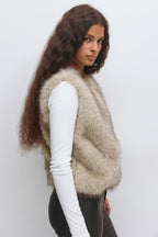 Gina Tricot Faux Fur Vest - Beige - Kubanna