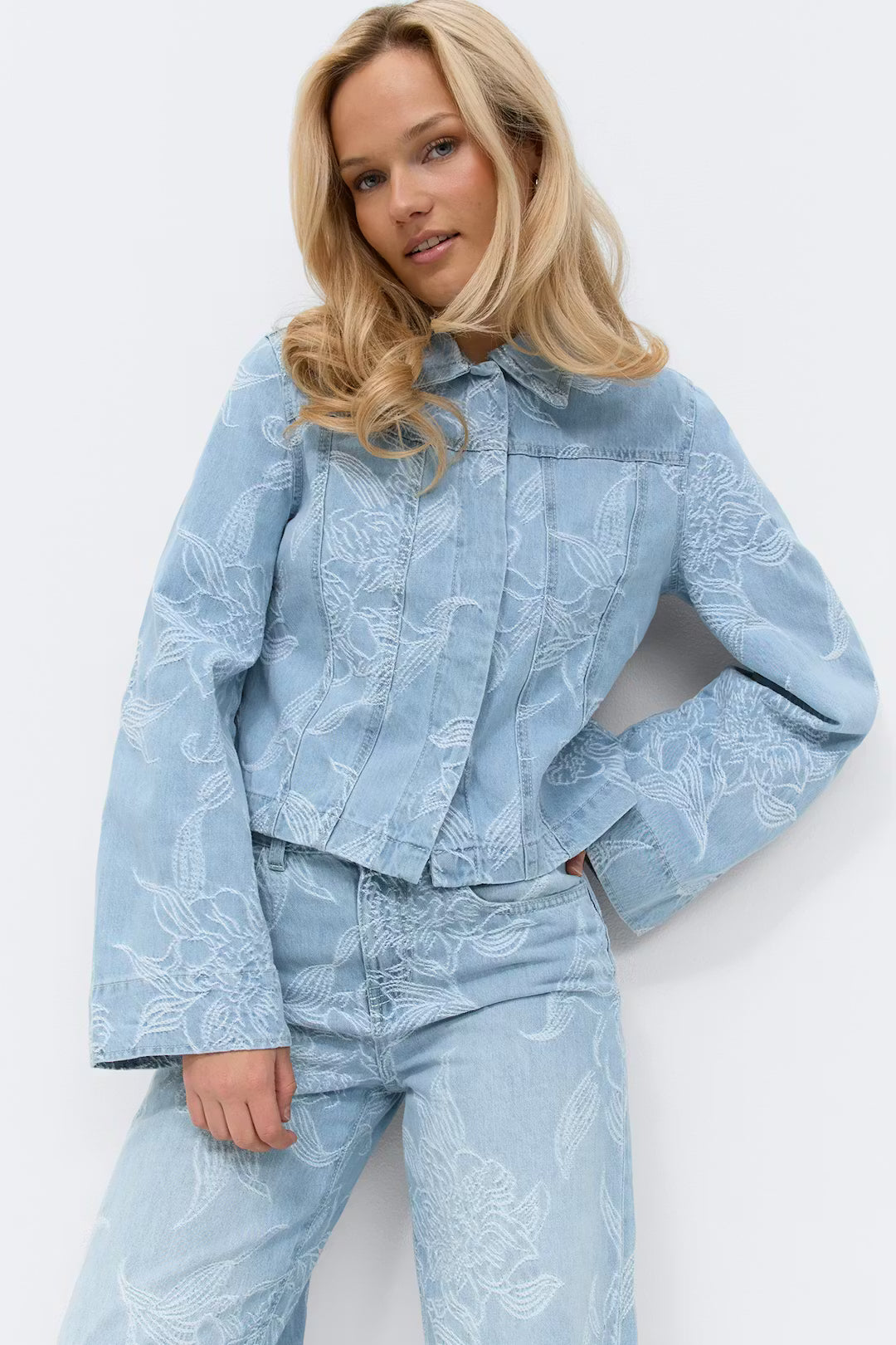 Gina Tricot Embroidery Denim Shirt - Blue