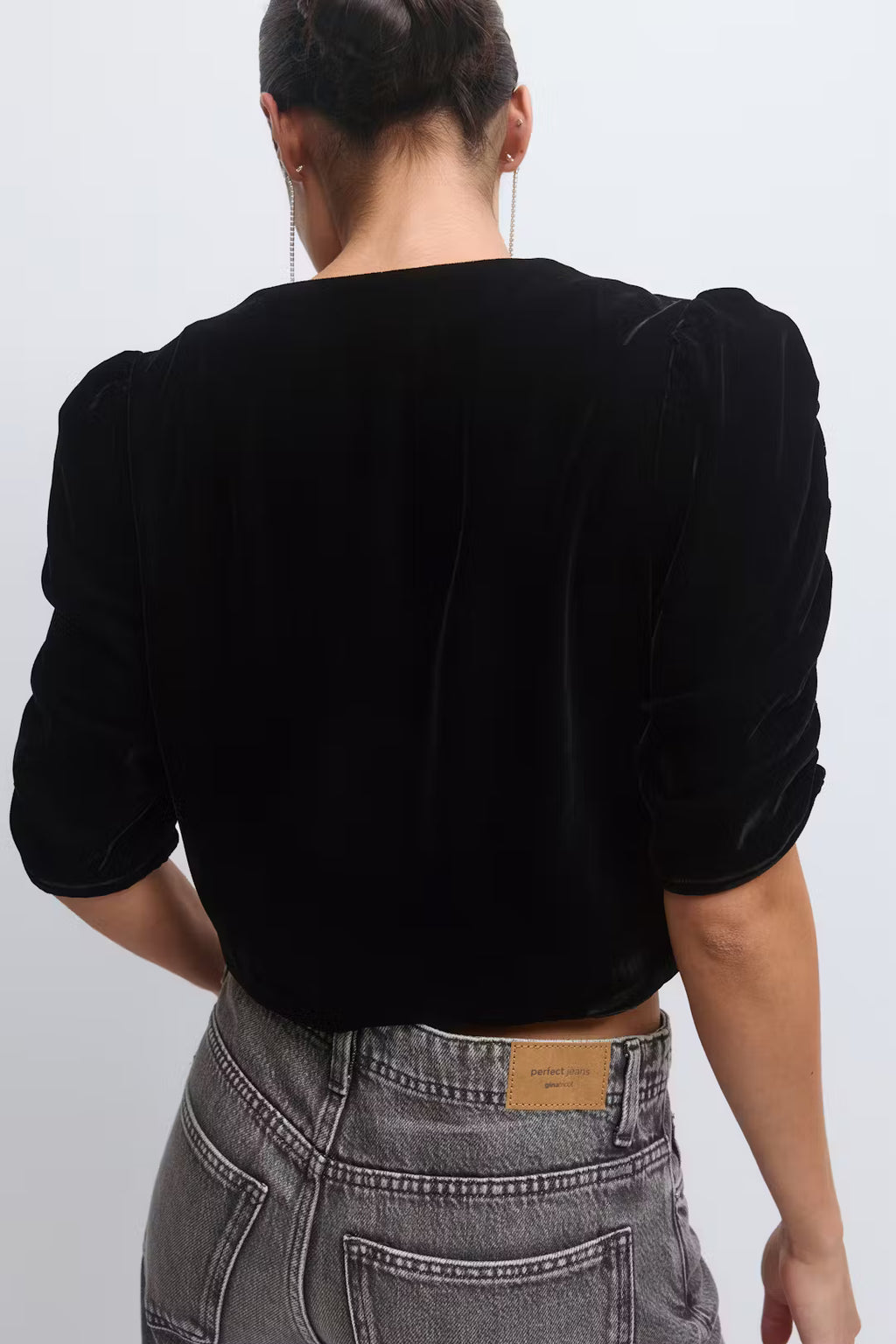 Gina Tricot Velour Top - Black - Kubanna