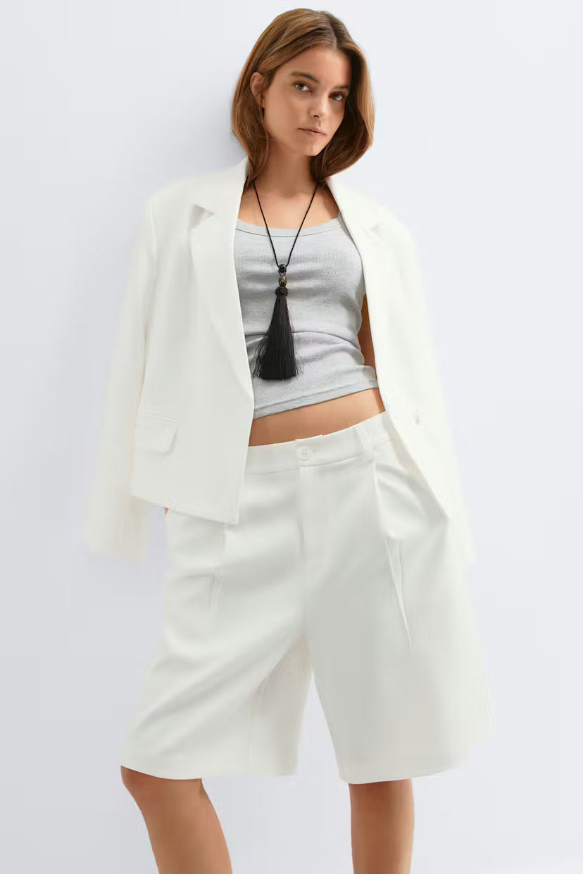 Gina Tricot | Bermuda Shorts - White
