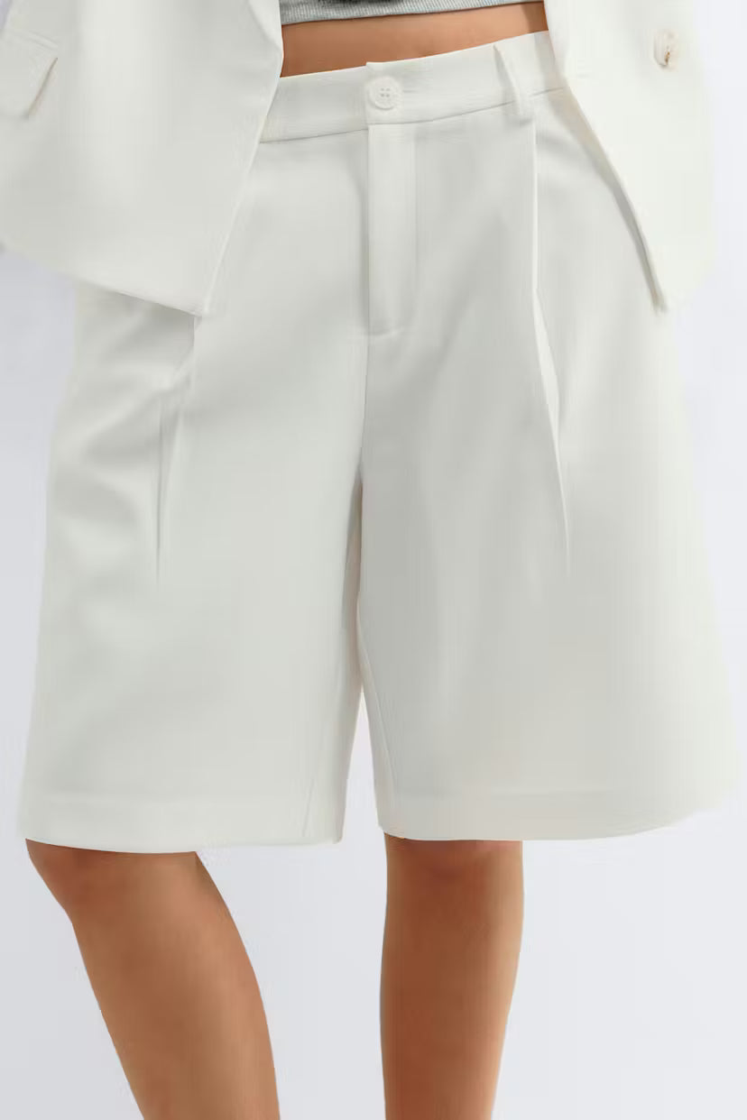 Gina Tricot | Bermuda Shorts - White