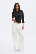 Gina Tricot | Mid Waist Pleated Trousers - White