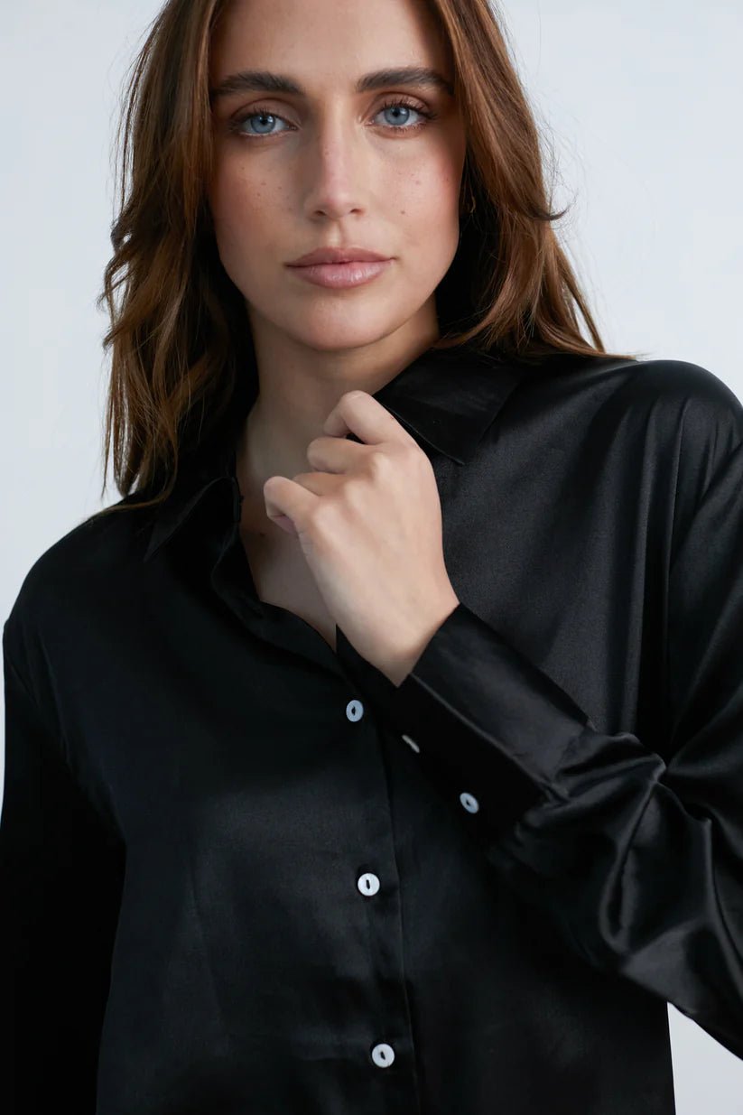 24 colours Shiny blouse - Black - Kubanna
