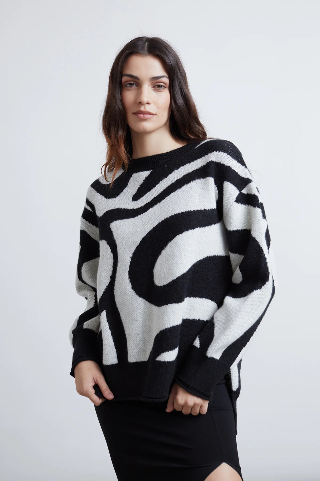 24 Colours Sweater with print - Black