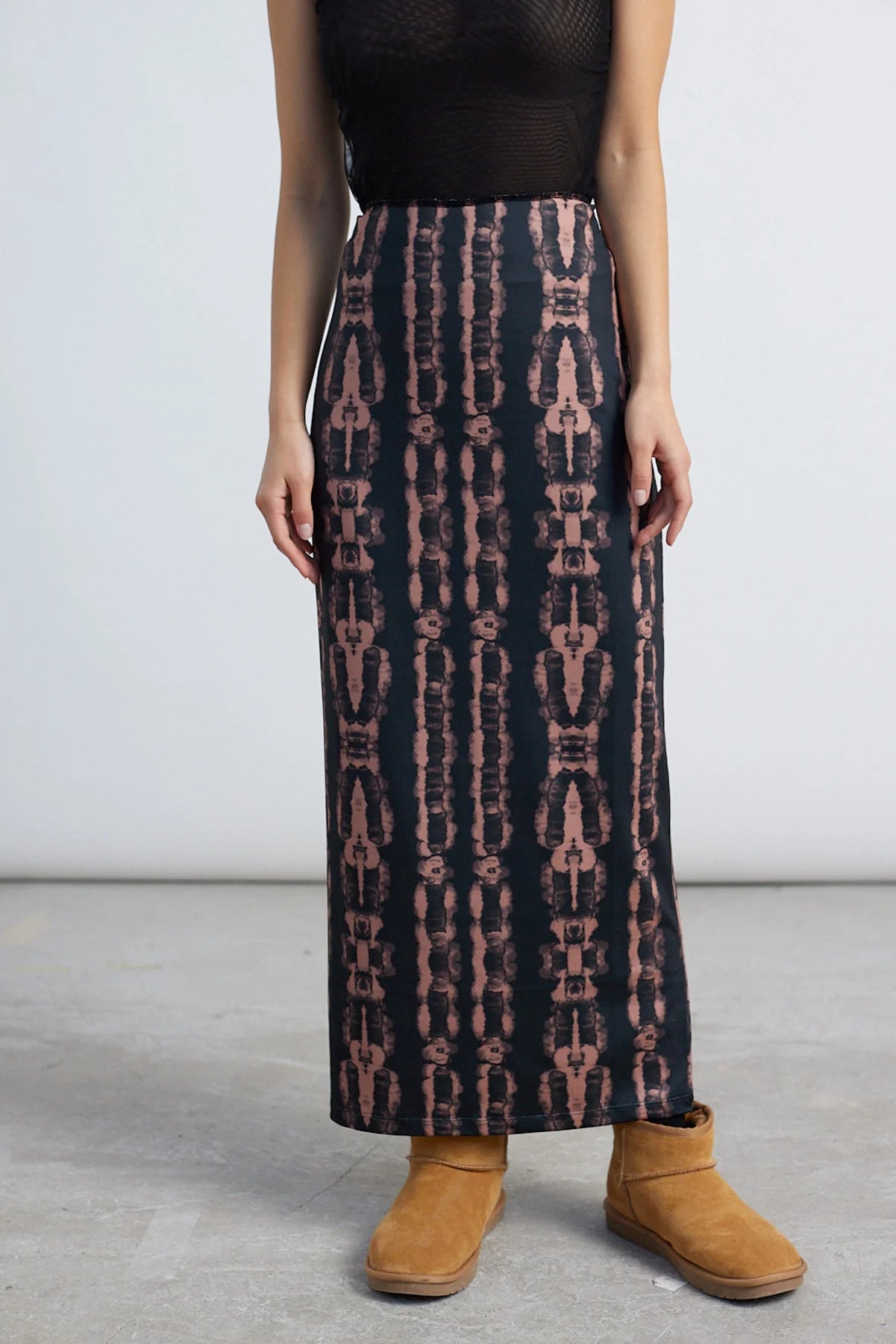 24 Colours Skirt with Print - Black - Kubanna