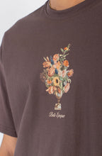 Kaotiko | Bouquet Cropped T-shirt - Brown