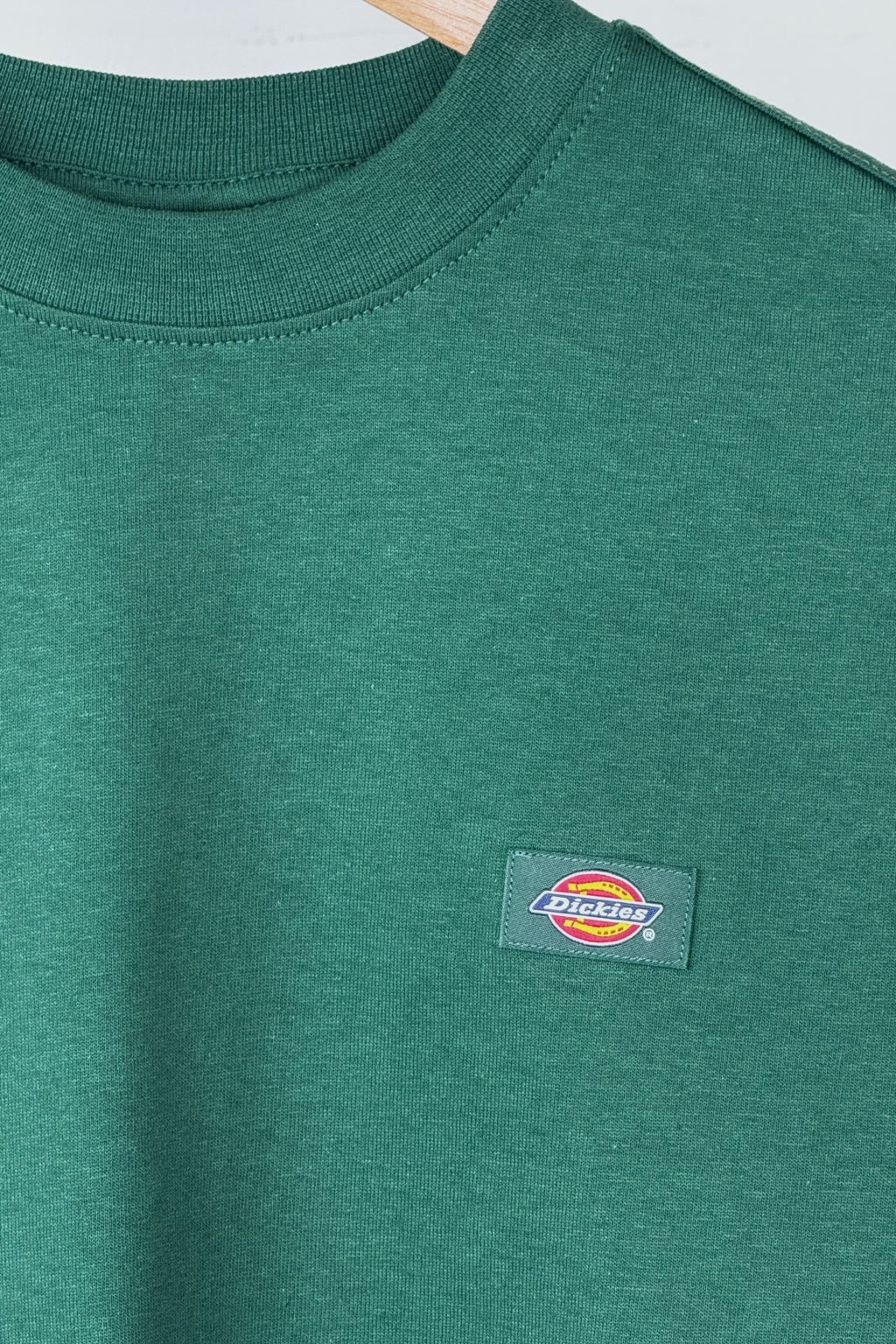 Dickies Oakport Boxy Cropped Tee - Pine Needle Green - Kubanna