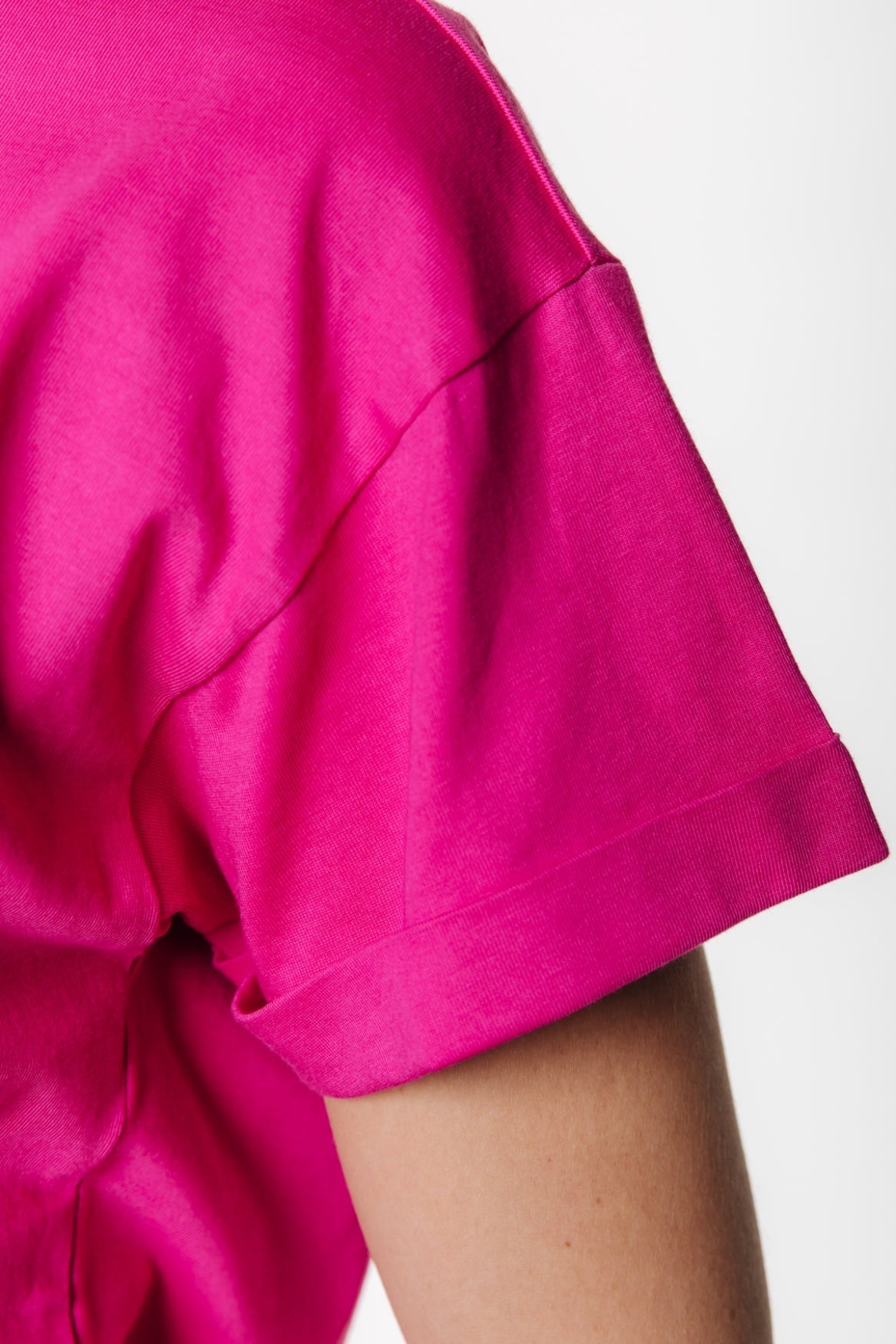 Colourful Rebel Uni Logo Boxy T-shirt - Dark Fuchsia - Kubanna