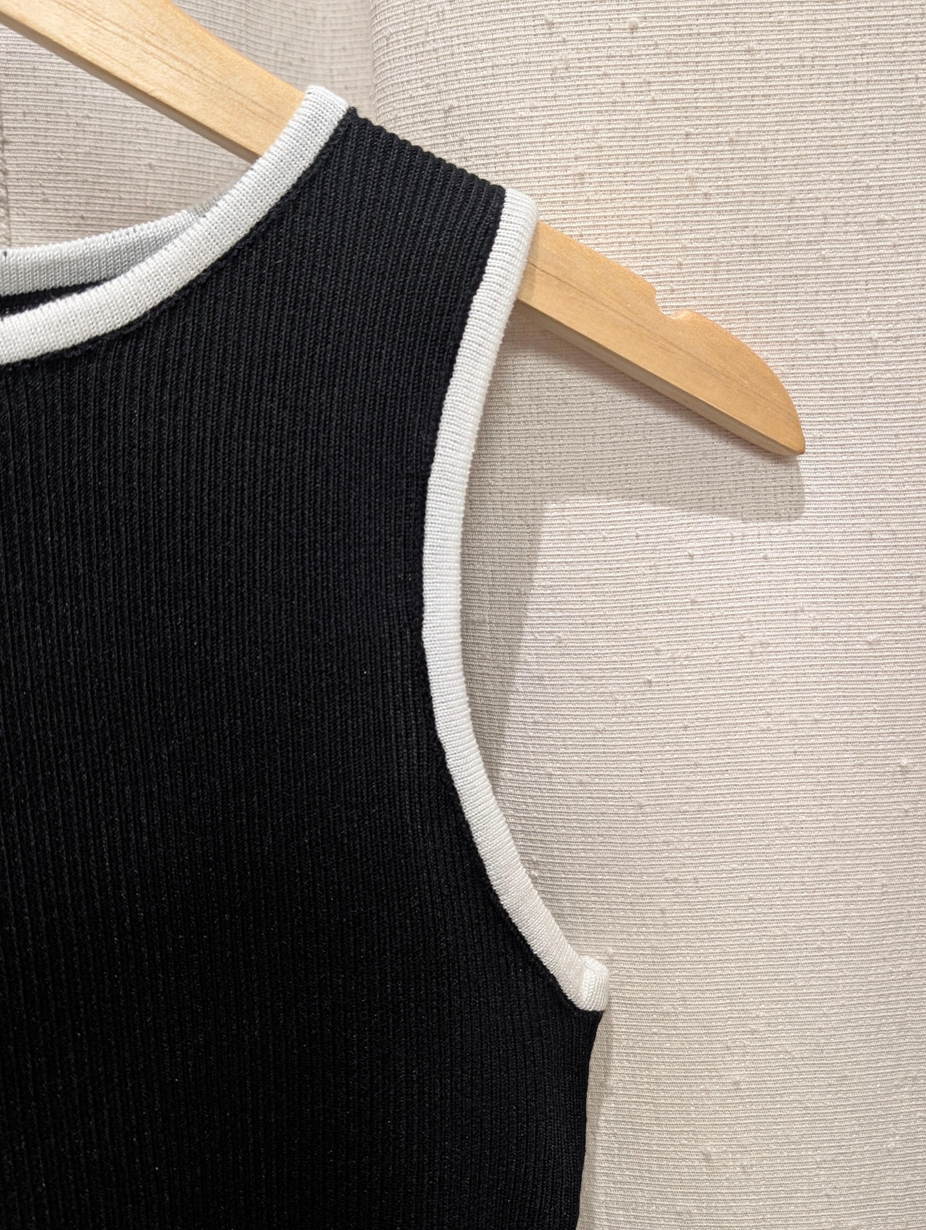 Contrast Trim Rib Tank – Black/White - Kubanna