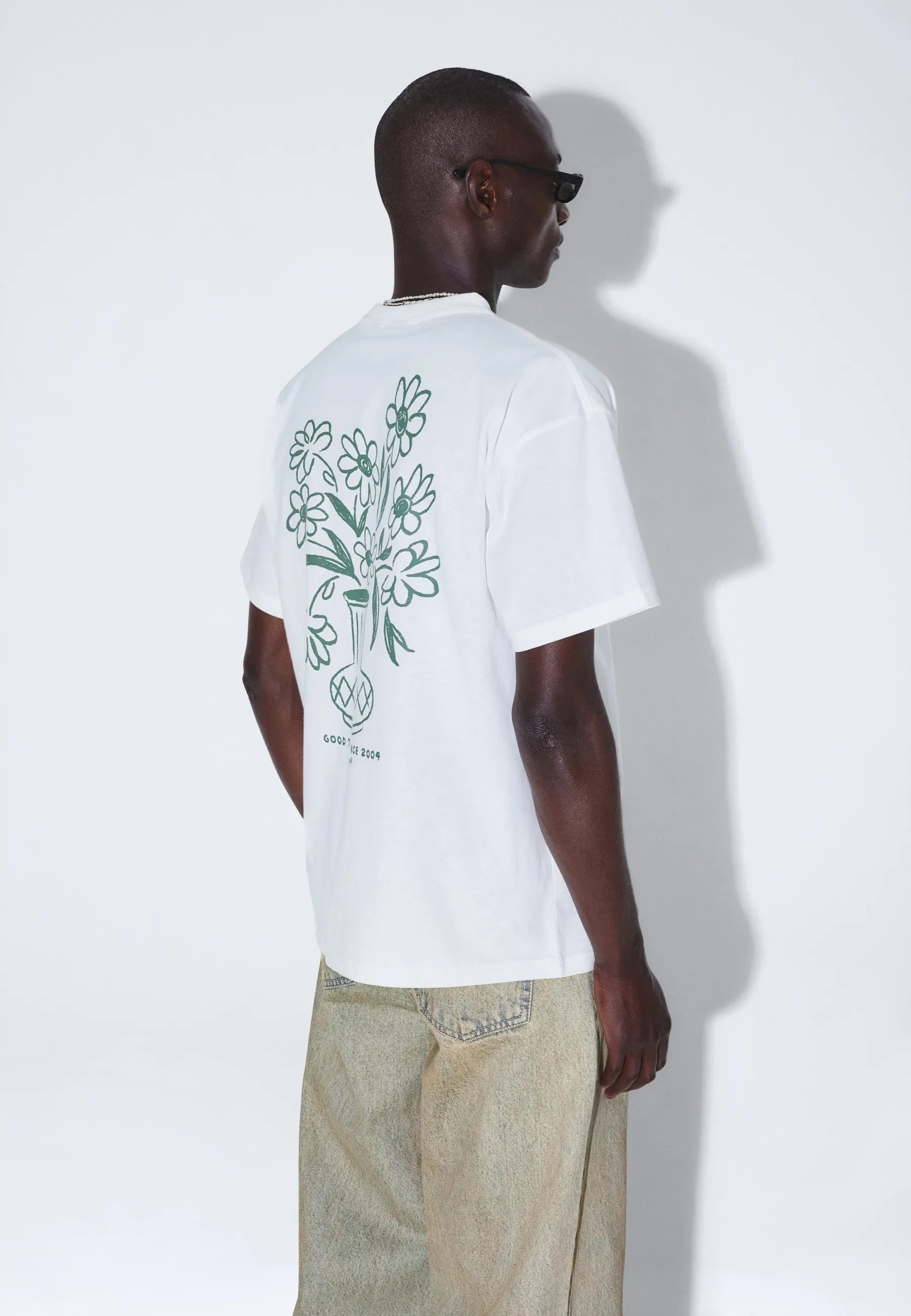 Dr. Denim | Flower Trooper T-shirt - Off White - Kubanna