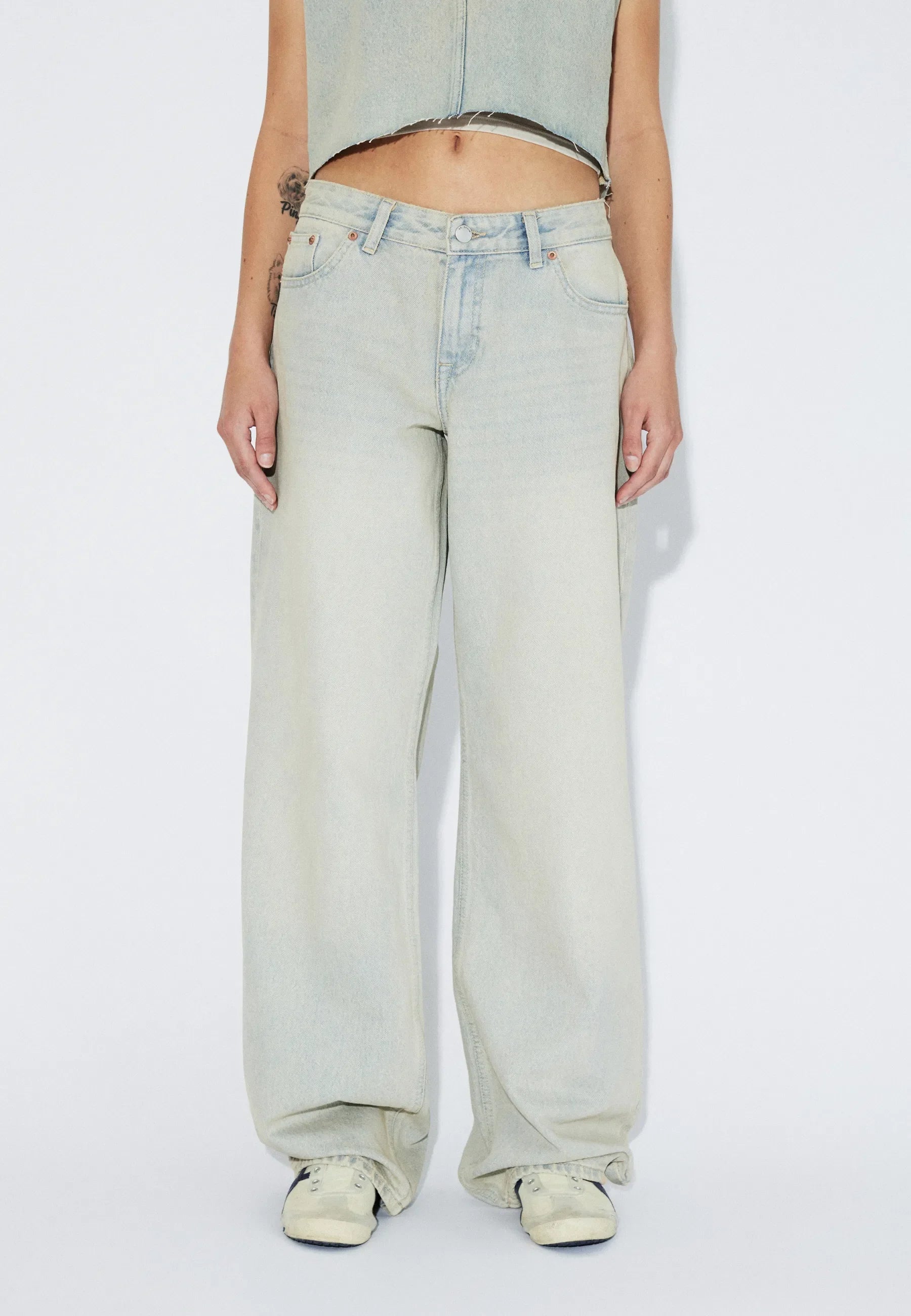 Dr. Denim | Hill Low Relaxed Jeans – Stream Light Sand - Kubanna