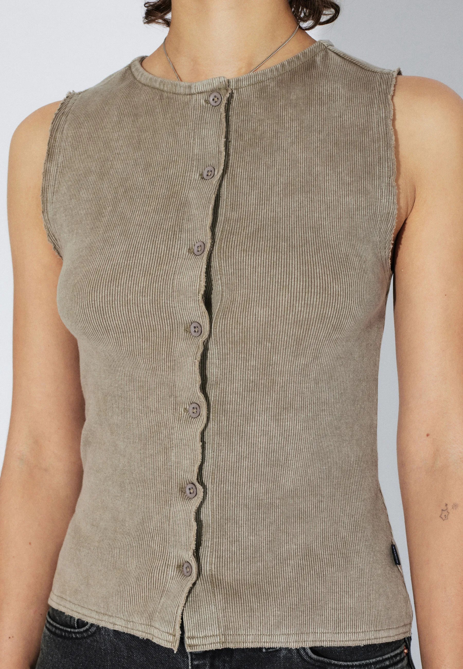 Dr. Denim | Lilja Rib – Washed Khaki - Kubanna