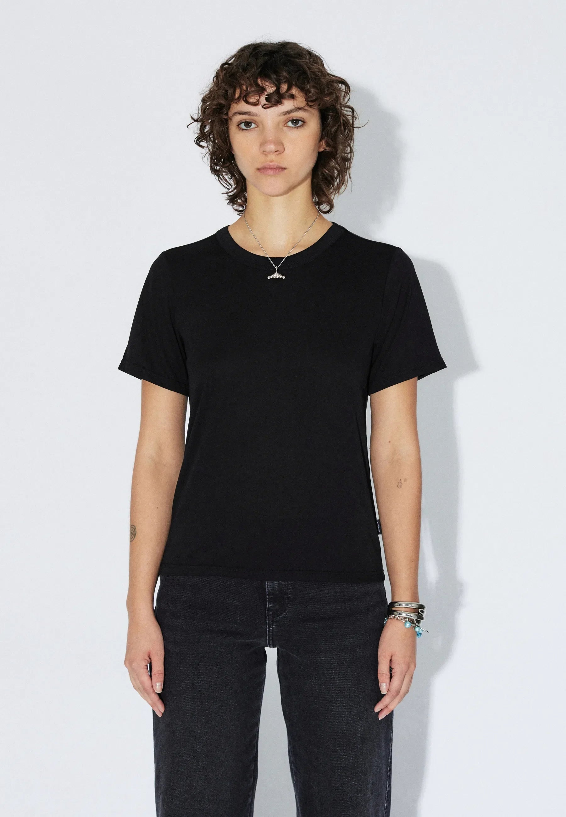 Dr. Denim | Lyra Top – Black Mono - Kubanna