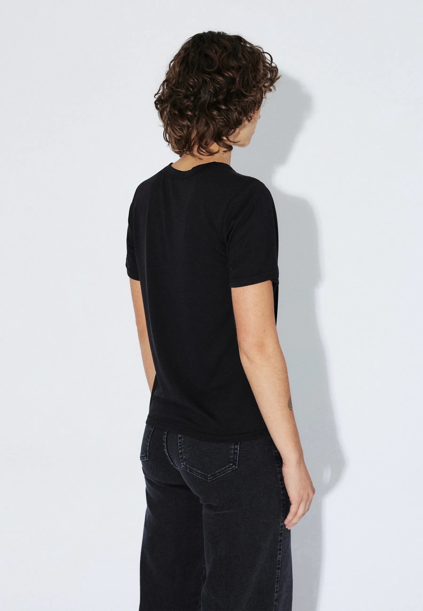 Dr. Denim | Lyra Top – Black Mono - Kubanna