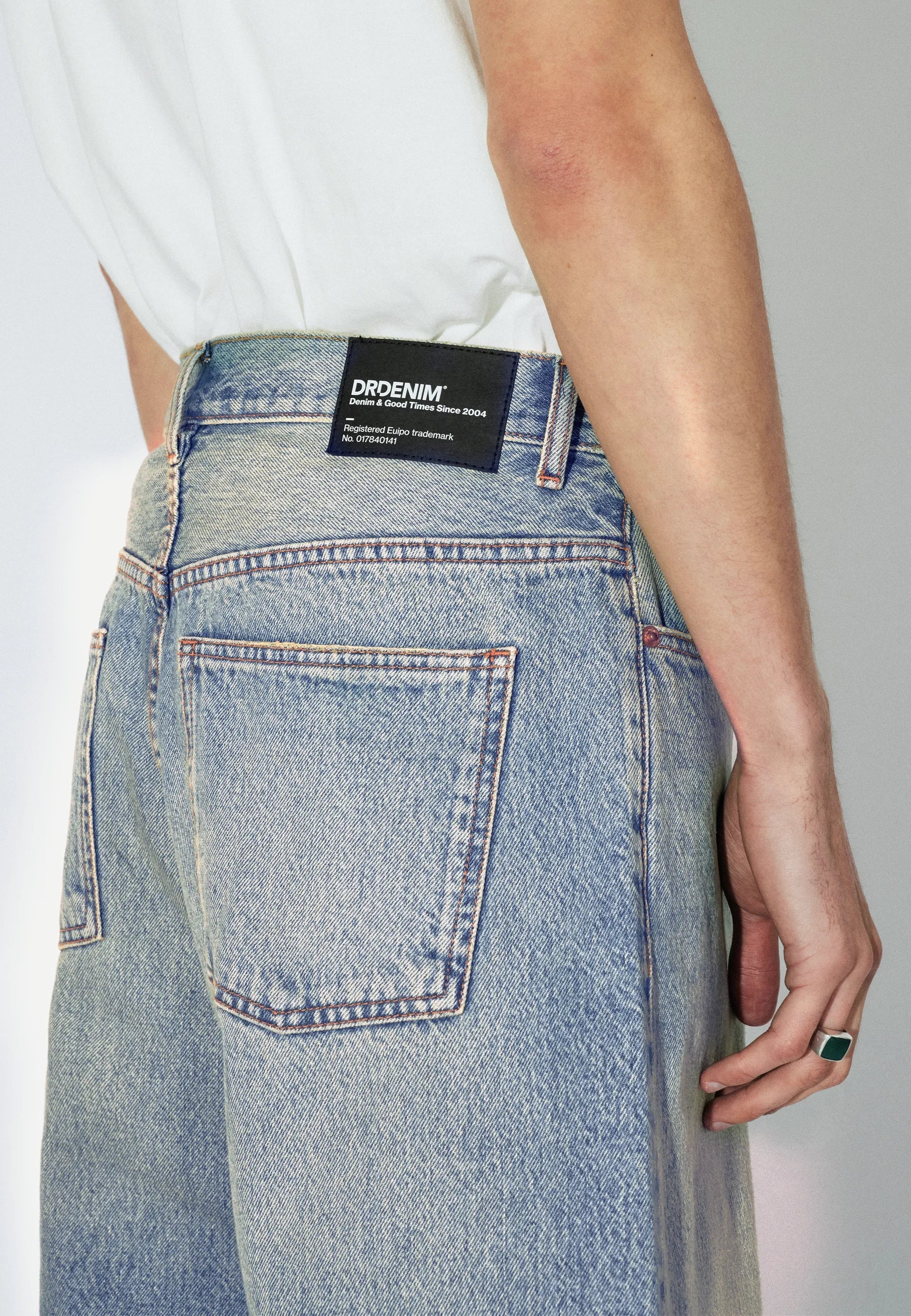 Dr. Denim | Vali Shorts – Stream Sky Aged - Kubanna
