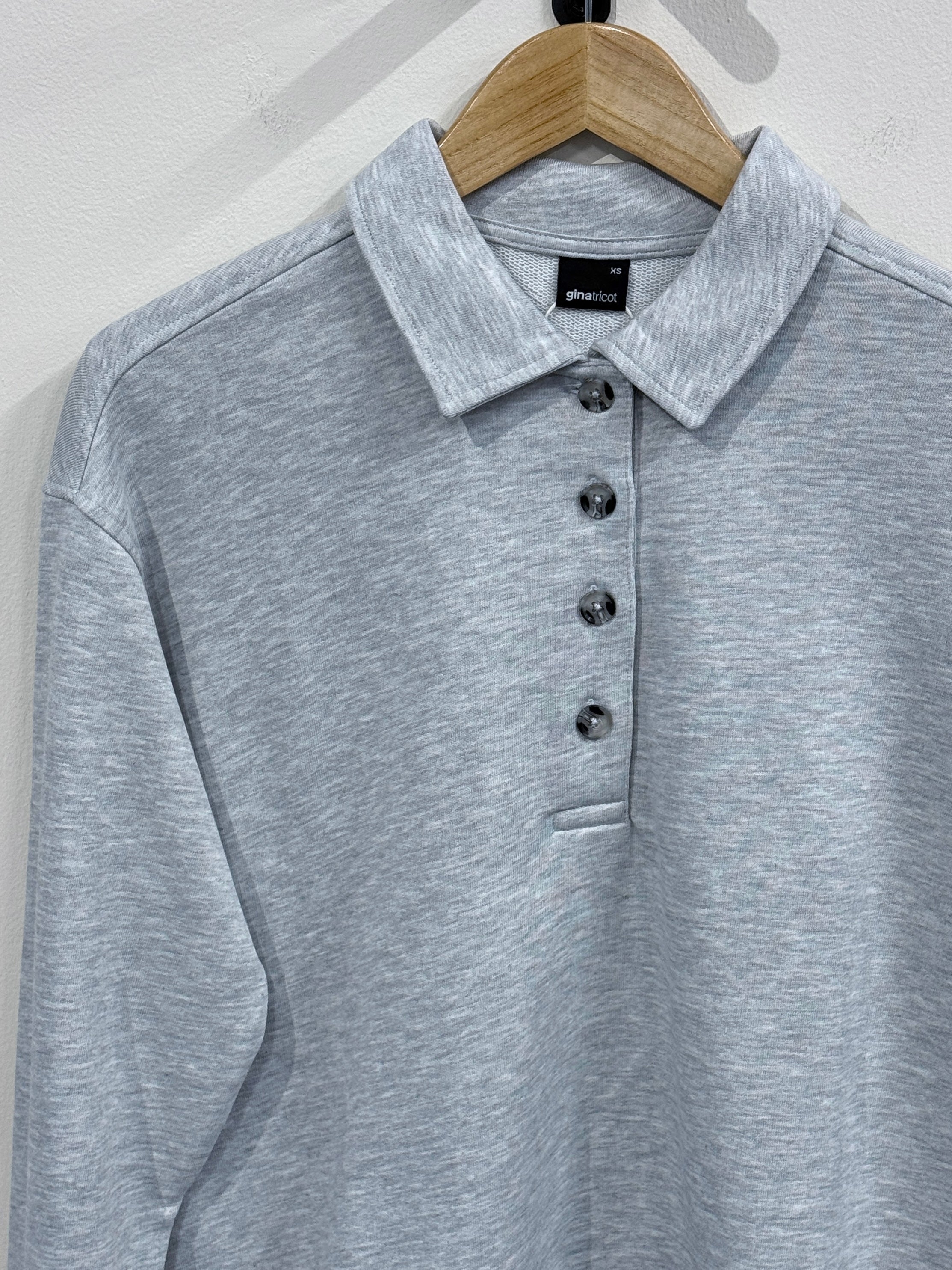 Gina Tricot Collar Sweater - Grey Melange - Kubanna