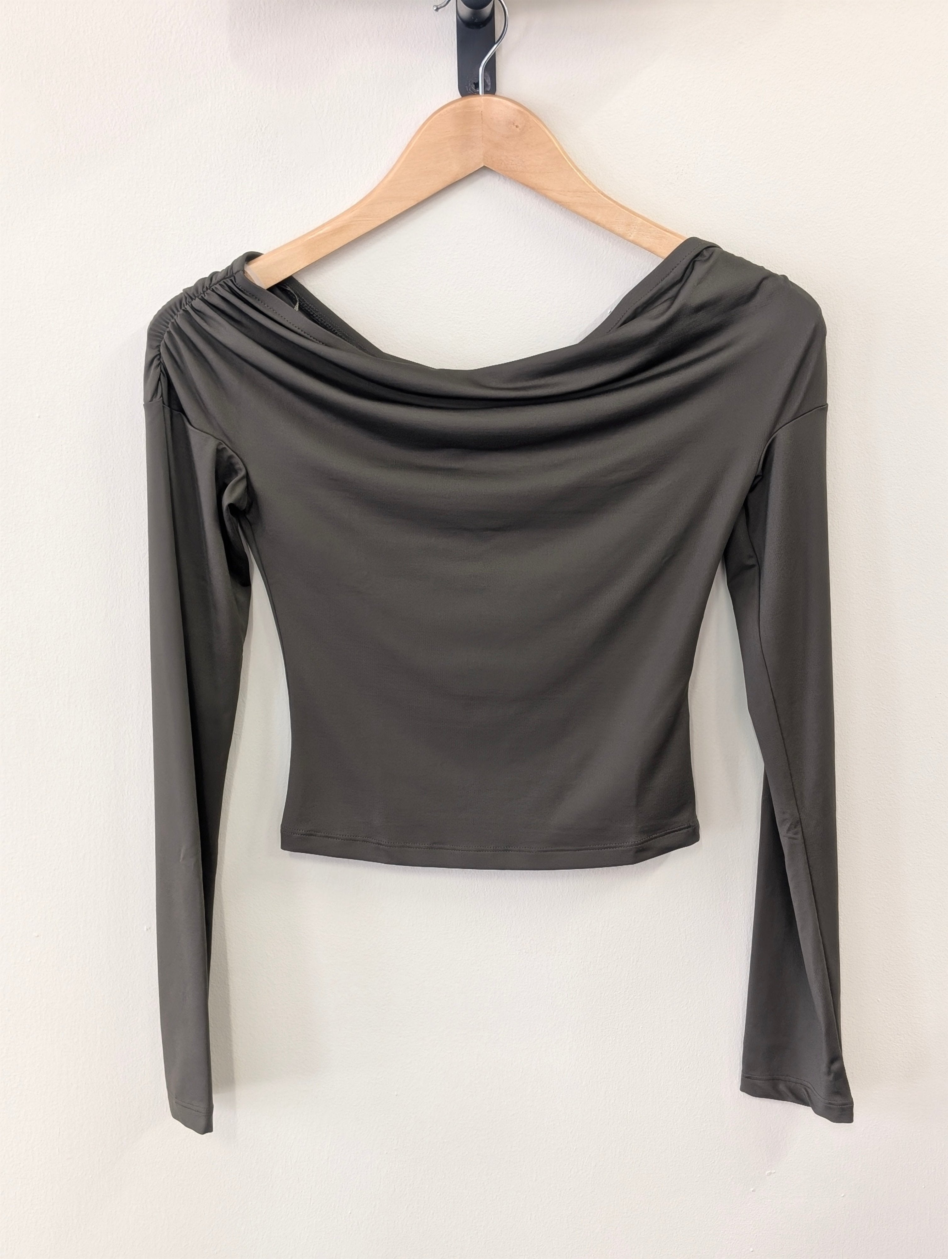 Gina tricot Off shoulder top - Grape Leaf - Kubanna