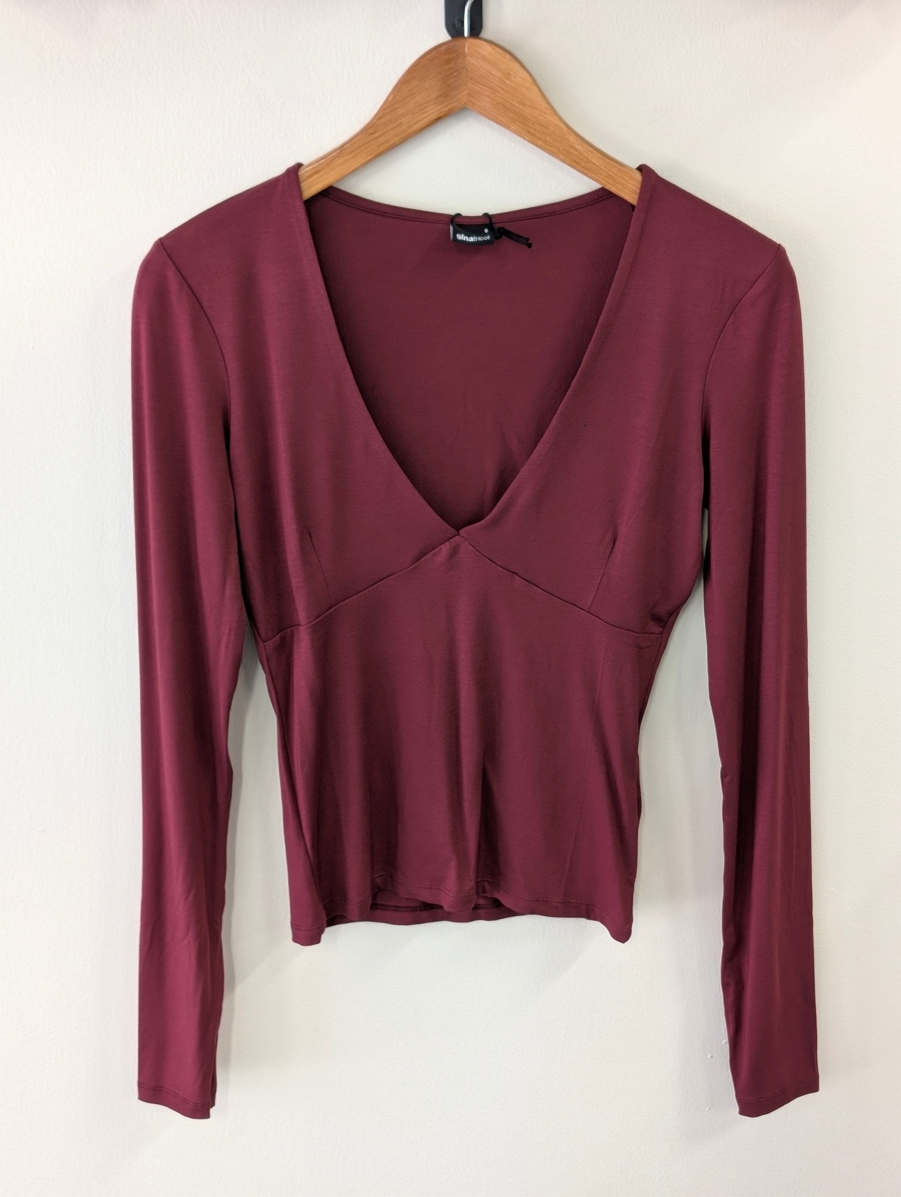 Gina Tricot Soft Touch V - Neck Top - Burgundy - Kubanna