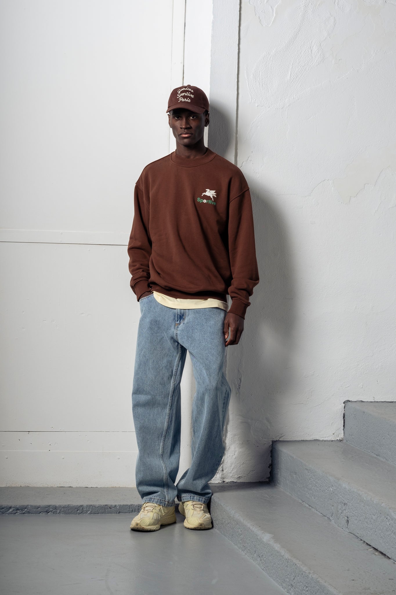 Goodies Sportive | 550G Pegasus Crewneck - Chocolate - Kubanna