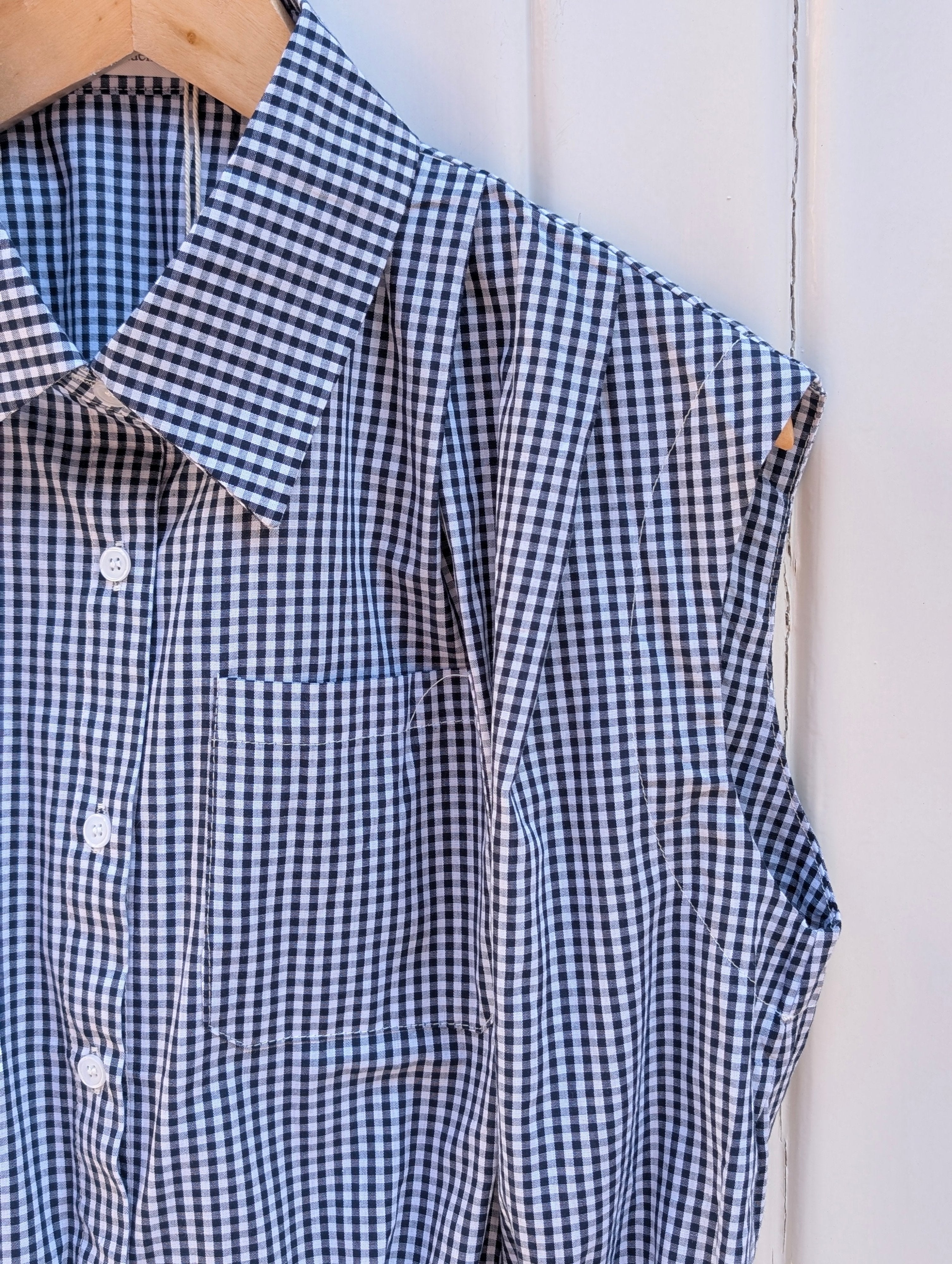 Hazel Gingham Sleeveless Blouse - White/Navy - Kubanna