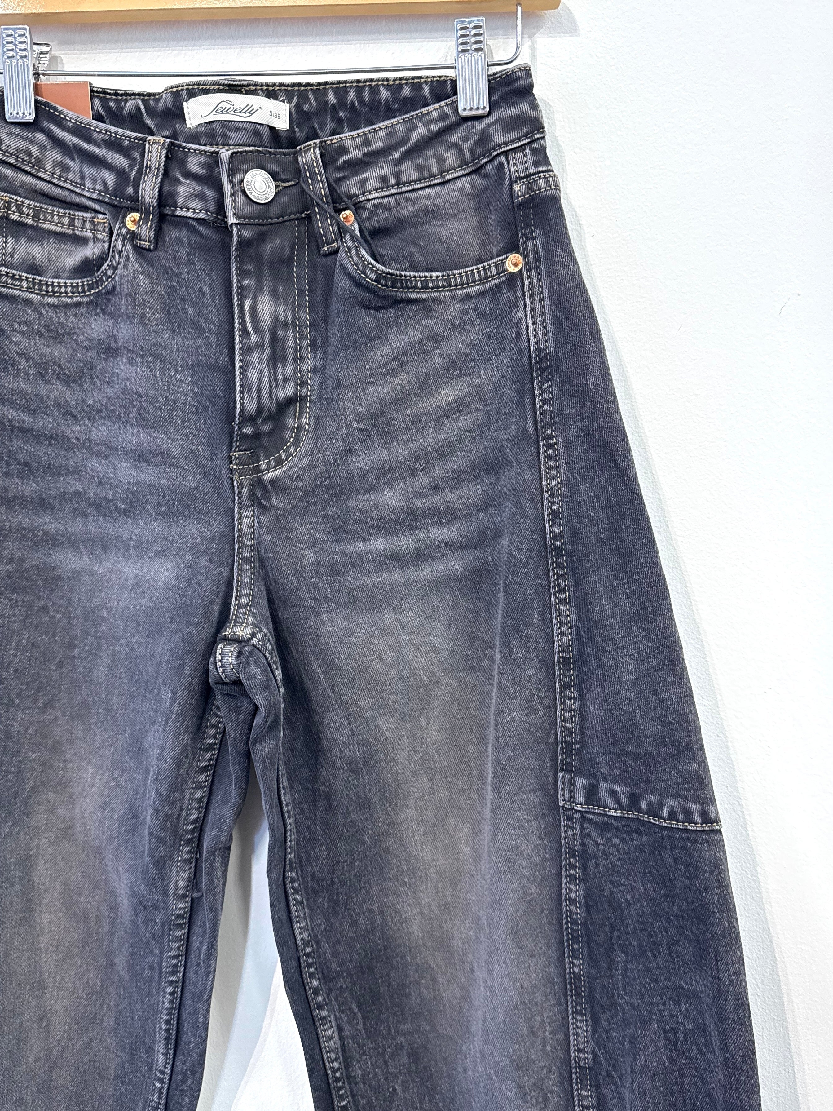 Jewelly Balloon Jeans - Washed Black - Kubanna