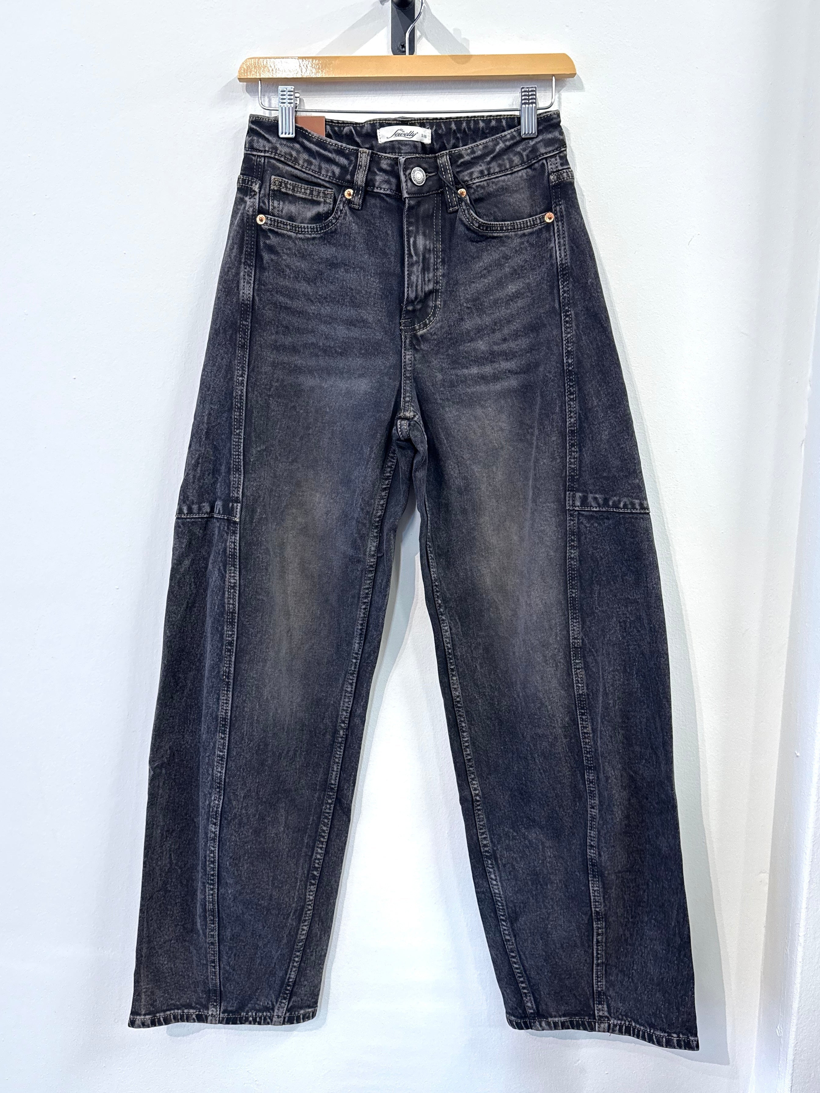 Jewelly Balloon Jeans - Washed Black - Kubanna