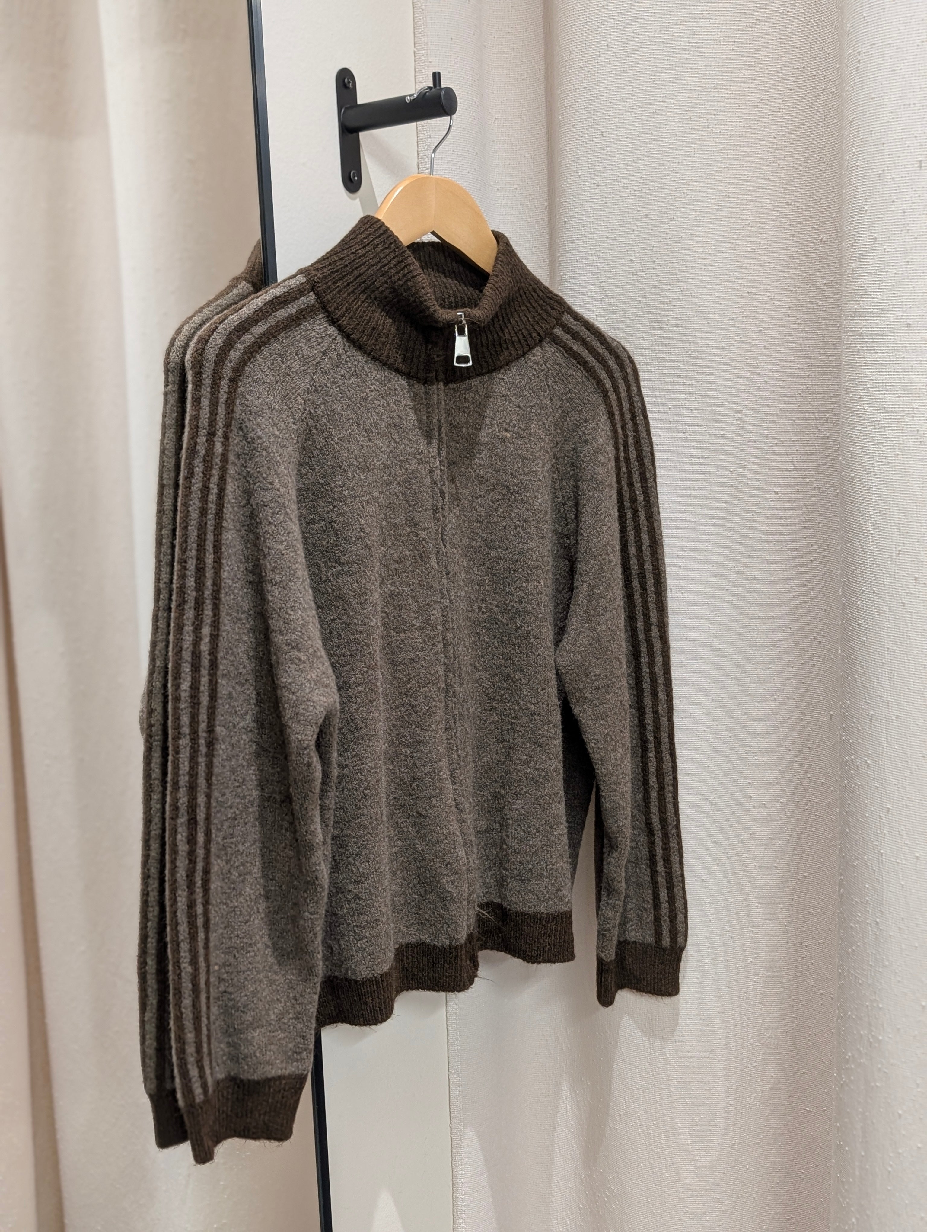 Contrast Stripe Zip Cardigan - Cool Brown/Brown
