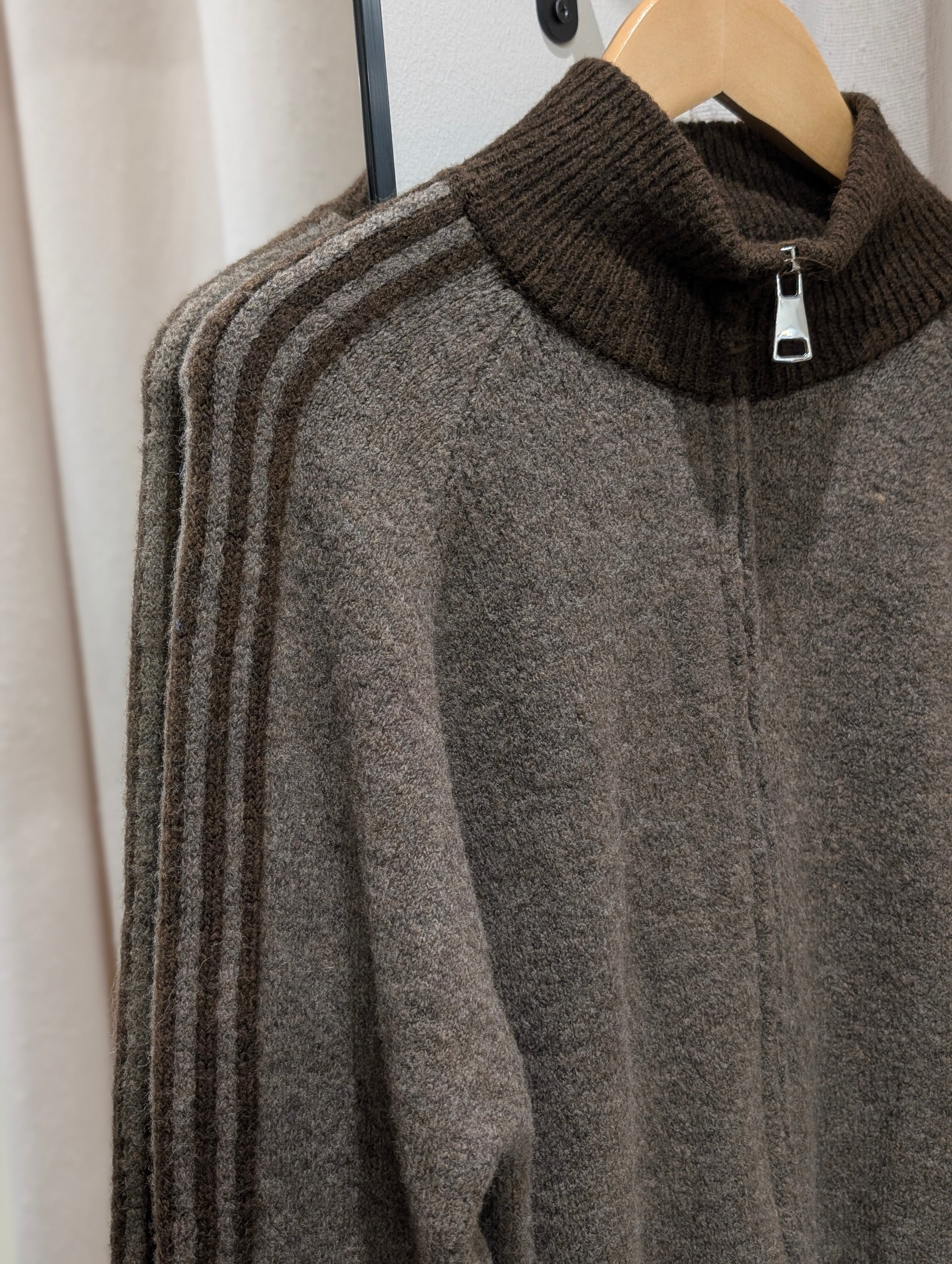 Contrast Stripe Zip Cardigan - Cool Brown/Brown