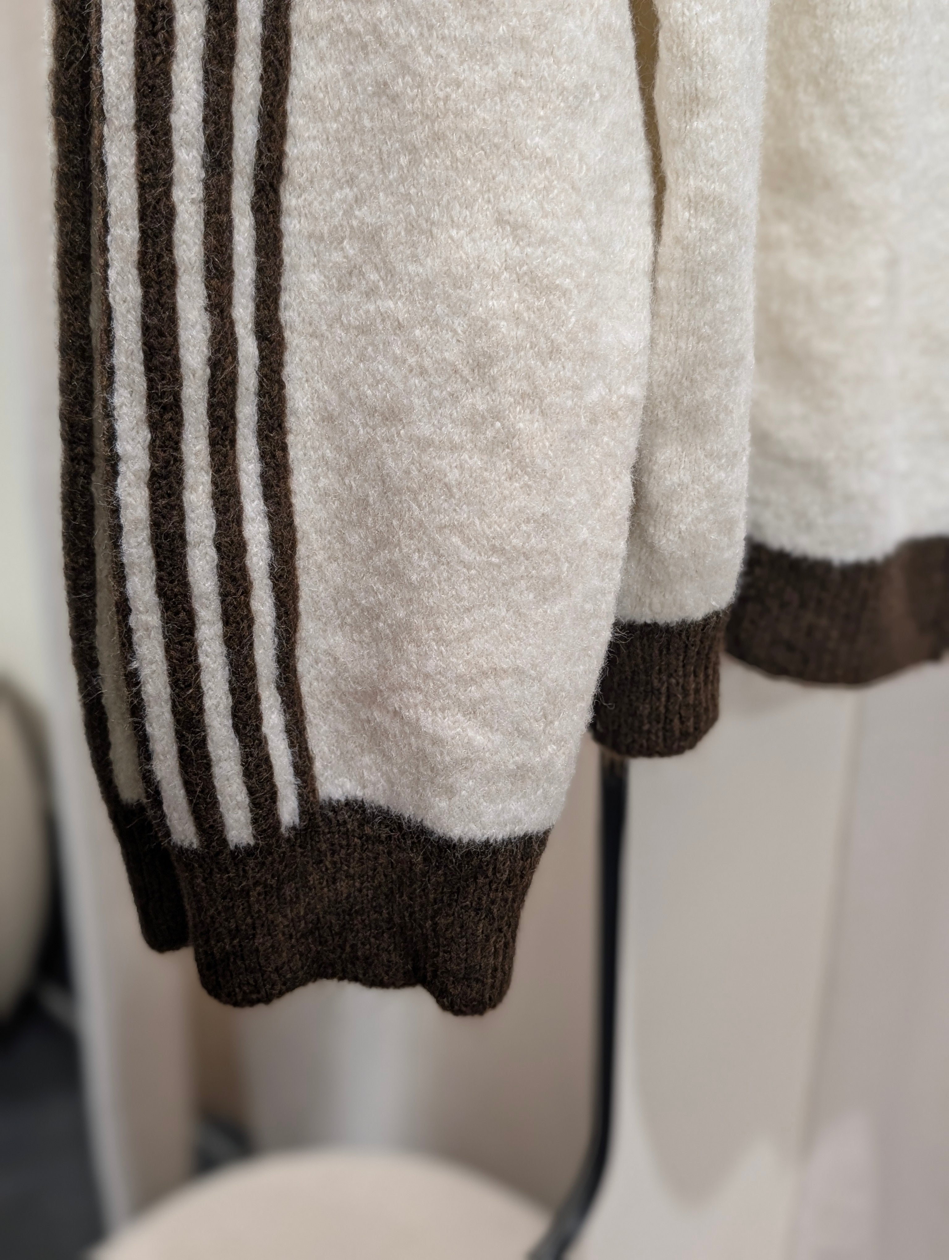 Contrast Stripe Zip Cardigan - Ecru/Brown