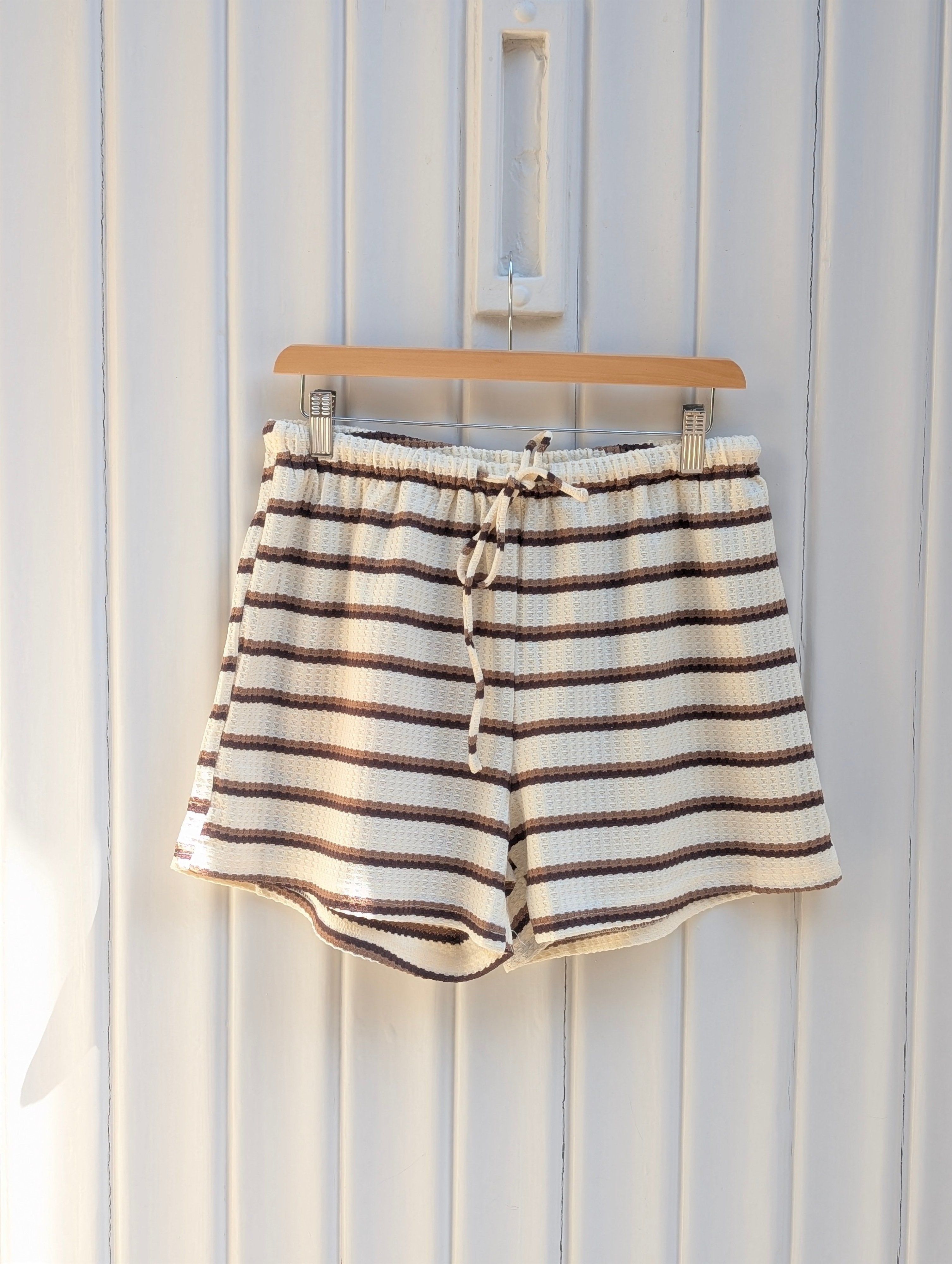 Stripe Short - Creme/Brown - Kubanna