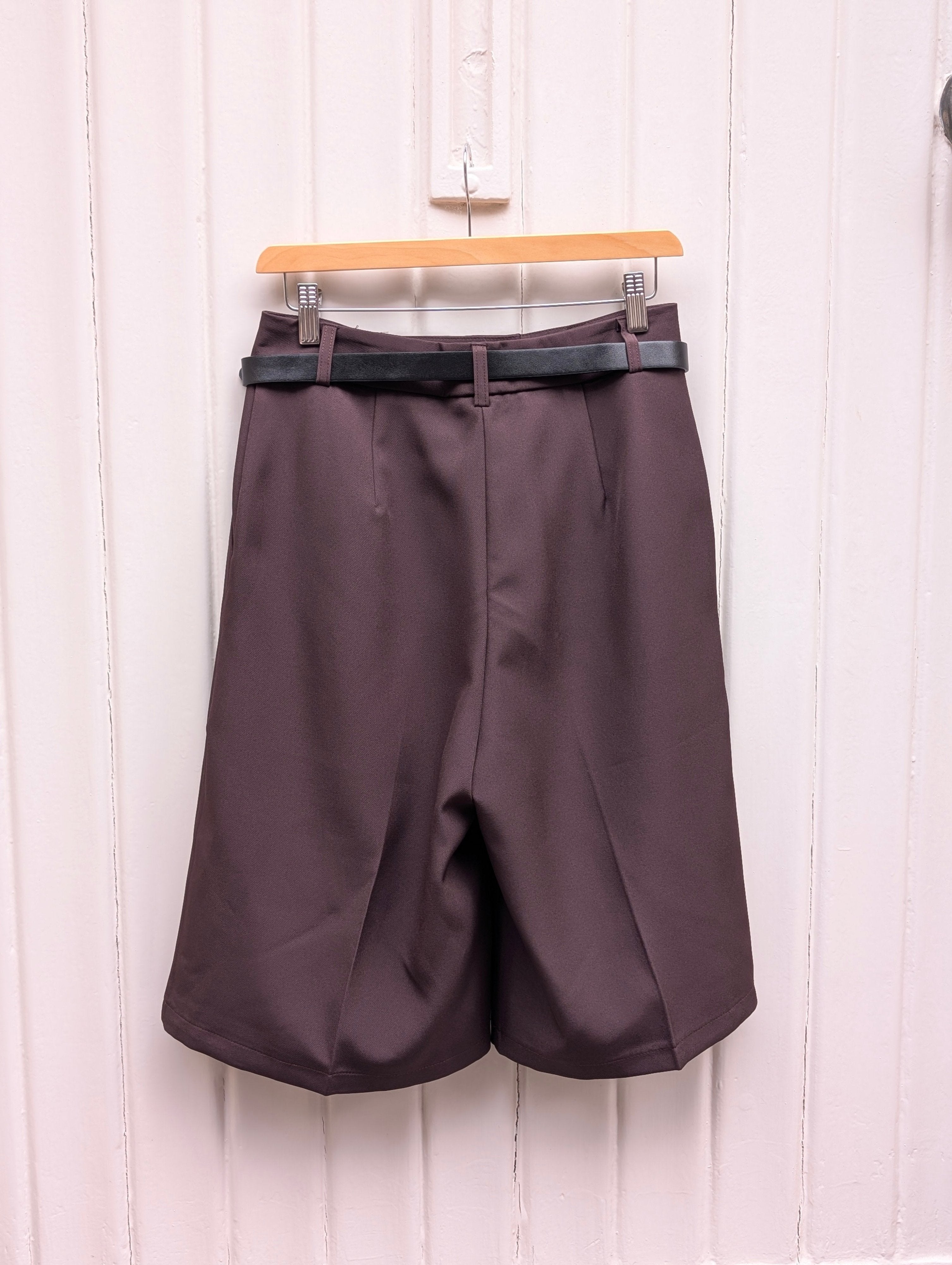 Tailord Belted Bermuda - Brown - Kubanna