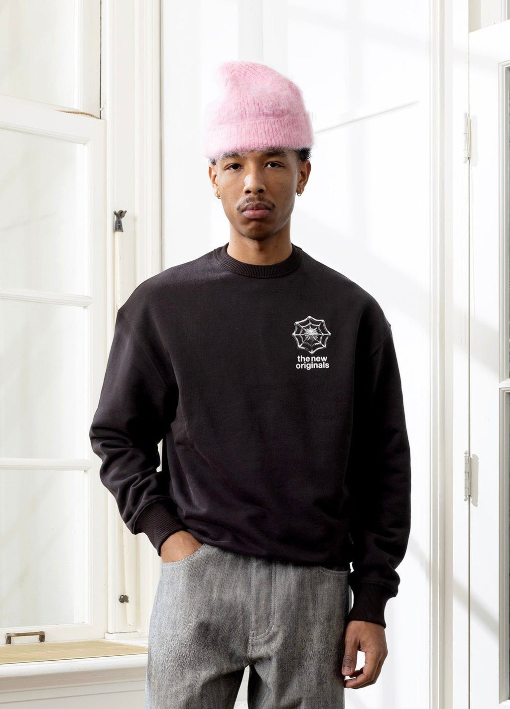 The New Originals Freddy Ananse Crewneck - Espresso - Kubanna